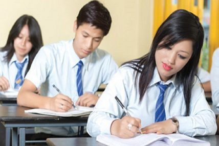 कक्षा १२ को परीक्षा सुरु, ४ लाख २८ हजार ५२ विद्यार्थी सहभागी