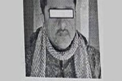 एक करोड रुपैयाँसहित दीपक पक्राउ एक करोड रुपैयाँसहित दीपक पक्राउ