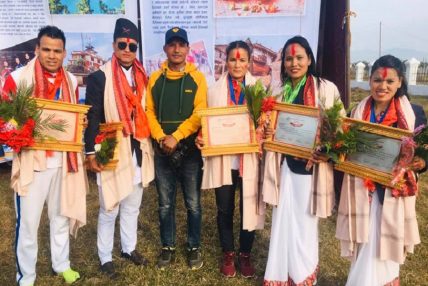 स्वर्ण पदक विजेता हमालसहित छ खेलाडी पुरस्कृत स्वर्ण पदक विजेता हमालसहित छ खेलाडी पुरस्कृत