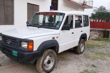 रुकुम(पुर्व)मा पहिलो पटक एम्बुलेन्स: जनतामा देखियो खुशीको लहर