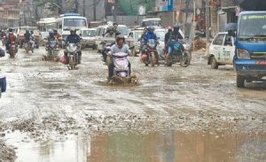 चाबहिल सडकको दुुर्दशा उस्तै
