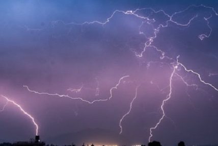 चट्याङ लागेर एकाबिहानै चार महिलाको मृत्यु