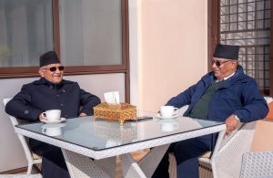 ओलीसँग दाहालले भने : मंसिरमा महाधिवेशन गर्नेमा म सहमत छैन ओलीसँग दाहालले भने : मंसिरमा महाधिवेशन गर्नेमा म सहमत छैन