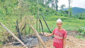 जो सपनामा पनि घर जलाइएकै देख्छन्