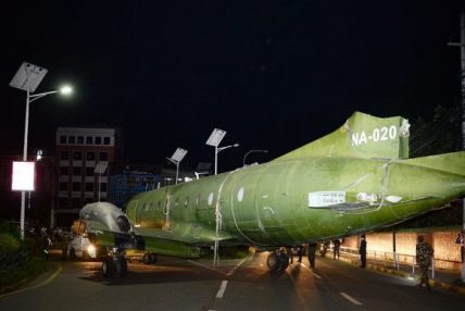 पूर्वराजा वीरेन्द्र चढ्ने जहाज जब काठमाडौंको सडकमा गुड्यो