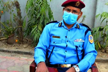 ८ घण्टासम्म सम्पर्कविहीन भएका डिएसपी युवतीसंग होटलबाट समातिए !