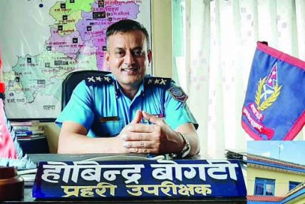 अब प्रहरीले हरेक दिन श्रीमतीलाई ‘आइ लभ यू’ भन्नैपर्ने!