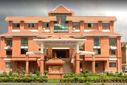 जोन्सन खोप लगाउन २० हजार घुस लिने २ जना स्वास्थ्यकर्मीमाथि अख्तियारको मुद्दा जोन्सन खोप लगाउन २० हजार घुस लिने २ जना स्वास्थ्यकर्मीमाथि अख्तियारको मुद्दा