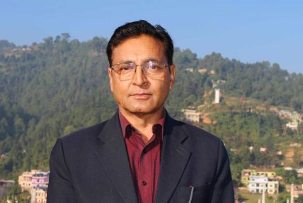 टोपहादुर रायमाझी भागेर भारत पुगेको आशंका, पक्राउ गर्न ७७ वटै जिल्लालाई परिपत्र टोपहादुर रायमाझी भागेर भारत पुगेको आशंका, पक्राउ गर्न ७७ वटै जिल्लालाई परिपत्र