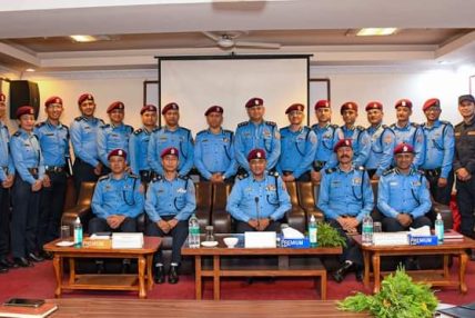प्रहरी अतिरिक्त महानिरीक्षक सन्दिप भण्डारीकाे प्रमुख आतिथ्यतामा बिदाई तथा फेरी भेटौंला कार्यक्रम सम्पन्न प्रहरी अतिरिक्त महानिरीक्षक सन्दिप भण्डारीकाे प्रमुख आतिथ्यतामा बिदाई तथा फेरी भेटौंला कार्यक्रम सम्पन्न