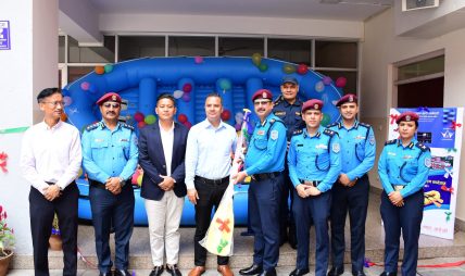 भाटभटेनी सुपरमार्केटद्वारा काठमाण्डौं प्रहरीलाई विपद् उद्धार सामग्री सहयोग भाटभटेनी सुपरमार्केटद्वारा काठमाण्डौं प्रहरीलाई विपद् उद्धार सामग्री सहयोग