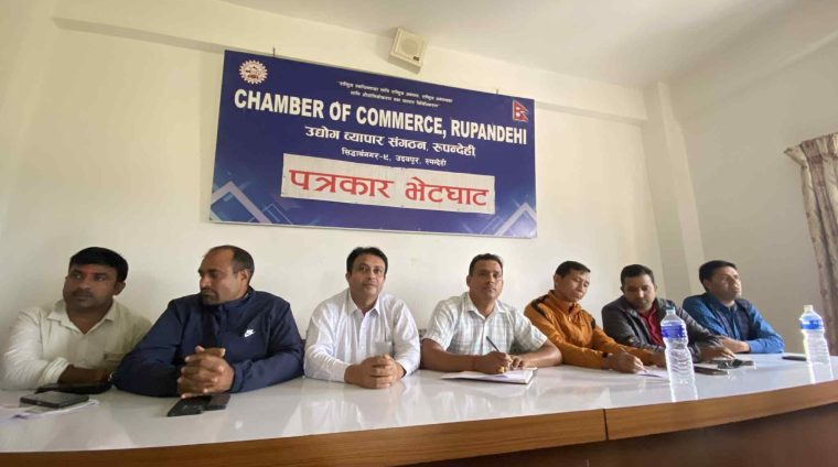 जलपरीदेखि आईफिल टावरसम्मः रुपन्देहीको महोत्सव