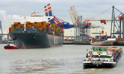 ऊर्जा स्थलमा हमला भए होर्मुज स्ट्रेट बन्द गर्ने इरानको चेतावनी