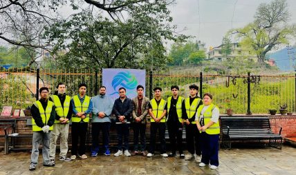 Bhudhanilkantha Social youth Club को पहल : स्वच्छ वातावरणका लागि उदाहरणीय सरसफाइ कार्यक्रम”