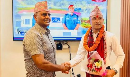 एसपी रामेश्वर पौडेलले सम्हाले जिल्ला प्रहरी कार्यालय चितवनको जिम्मेवारी