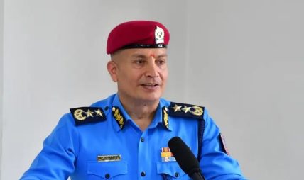 आईजीपी दान बहादुर  कार्कीको प्रहरी कर्मचारीलाई मनोबल अभिवृद्धि उद्देश्य : ४८सय प्रहरीलाई दुई अर्ब ३८ करोड सहुलियत कर्जा प्रदान