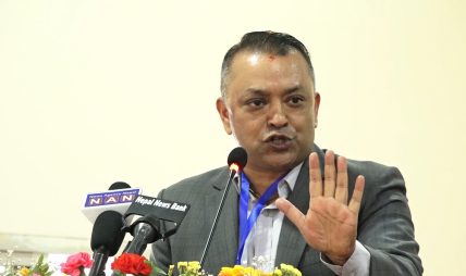 डोजरले मर्यादा र भरोसा भत्कायो : गगन थापा