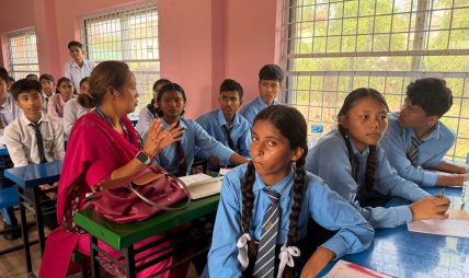 उपप्रमुखसँग विद्यार्थी: हातको इशाराले हललाई भावुक बनायो