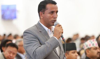 रातो किताबबिनै बजेट छलफल गराउन खोजिएको भन्दै नेकपाको आपत्ति रातो किताबबिनै बजेट छलफल गराउन खोजिएको भन्दै नेकपाको आपत्ति