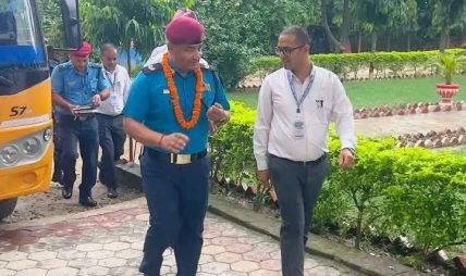 डिआईजी ओम अधिकारीद्वारा नेपाल प्रहरी स्कुल रौतहटको अनुगमन