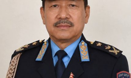 पूर्व IGP डिबी लामाको सनसनीपूर्ण खुलासा : ‘धीरेन्द्रकी प्रेमिकाको निहुँमा मलाई फसाइयो’