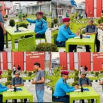 एसएसपी दिलीप घिमिरेद्वारा प्राङ्गणमै बसेर सेवाग्राहीका गुनासा प्रत्यक्ष सुनुवाइ एसएसपी दिलीप घिमिरेद्वारा प्राङ्गणमै बसेर सेवाग्राहीका गुनासा प्रत्यक्ष सुनुवाइ
